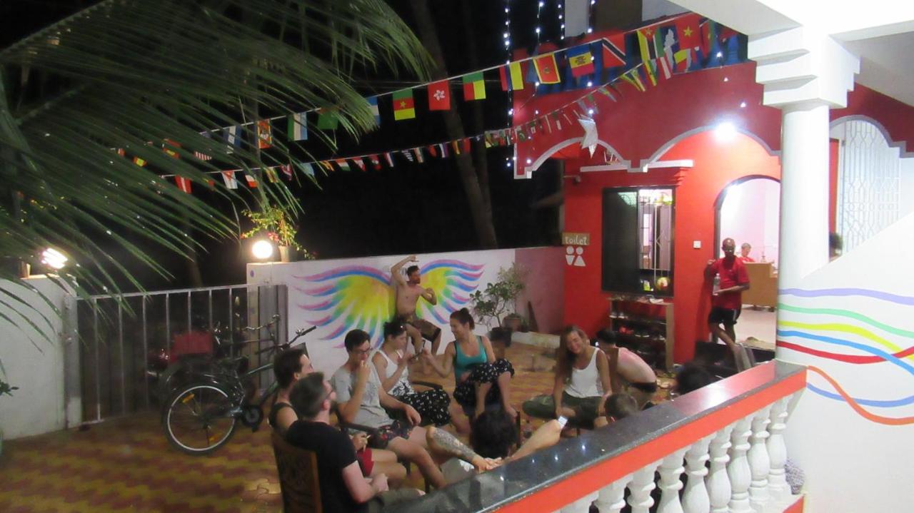 Rainbow Lining Hostels Palolem Exteriör bild